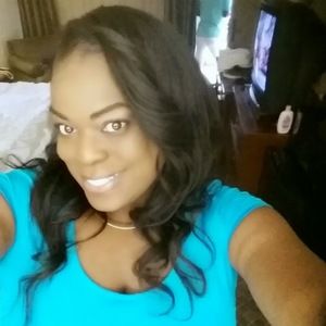 Meet your Posher, Latoya